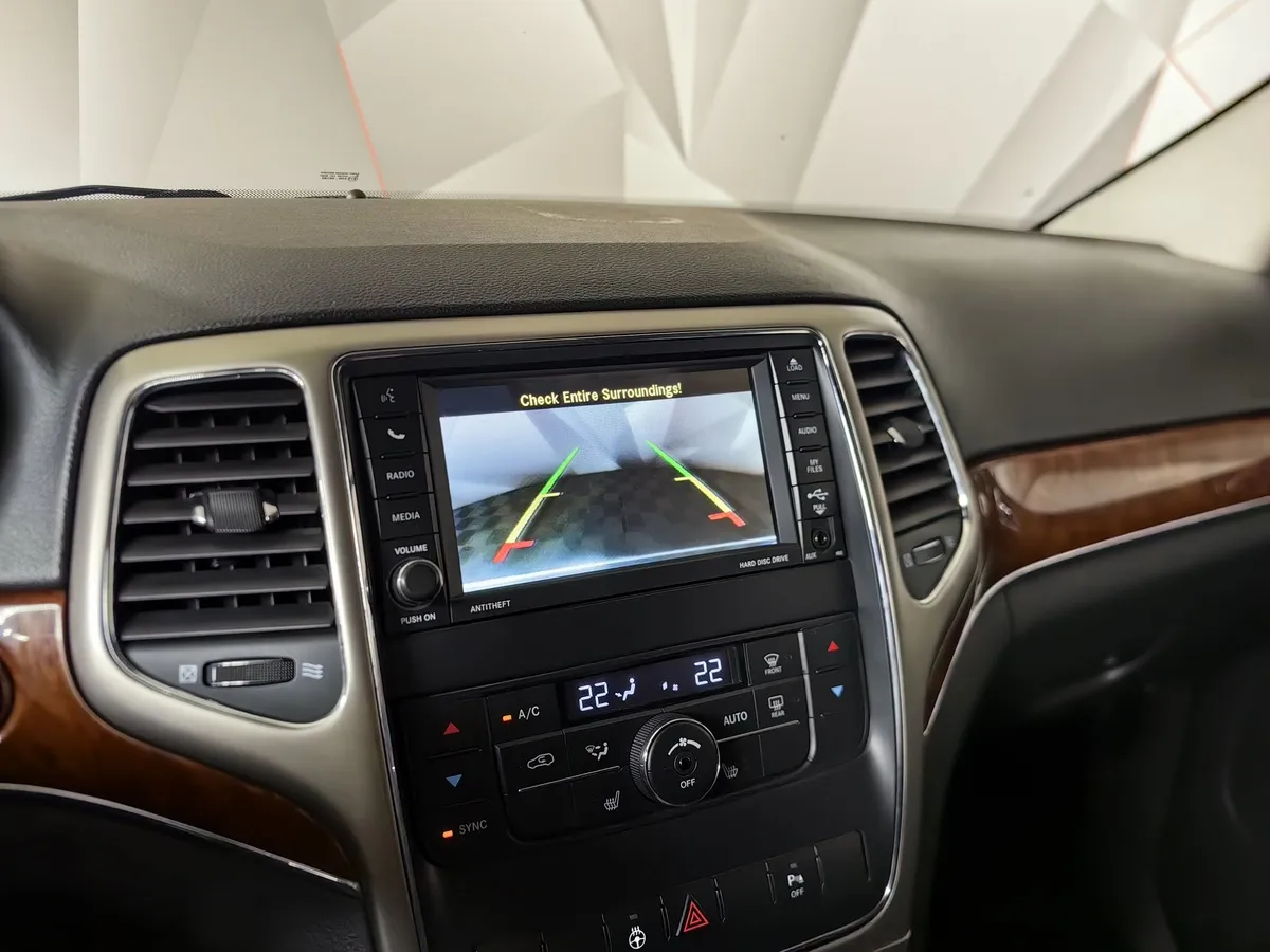 Jeep Grand Cherokee 3.0 TD AT (241 л.с.) Белый в АВИЛОН. Слайд №21