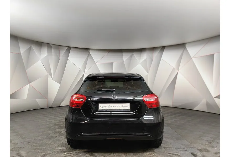 Mercedes-Benz A-Класс A 180 7G-DCT (122 л.с.) Особая серия Черный в АВИЛОН. Слайд №8