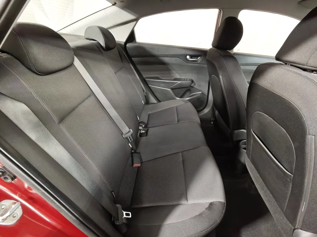 Hyundai Solaris 1.6 AT (123 л.с.) Active Plus Красный в АВИЛОН. Слайд №14