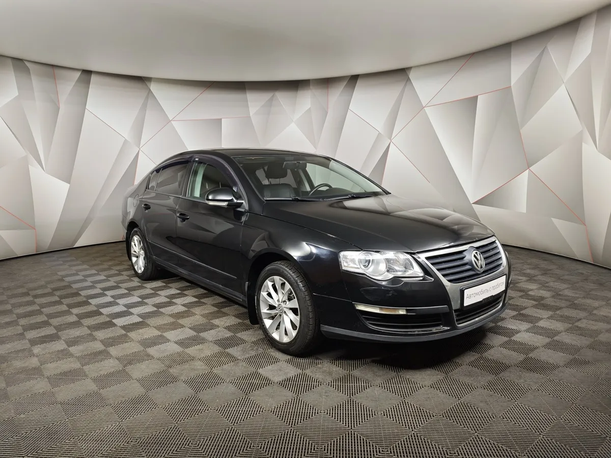 Volkswagen Passat 1.6 MPI MT (102 л.с.) Черный в АВИЛОН. Слайд №3