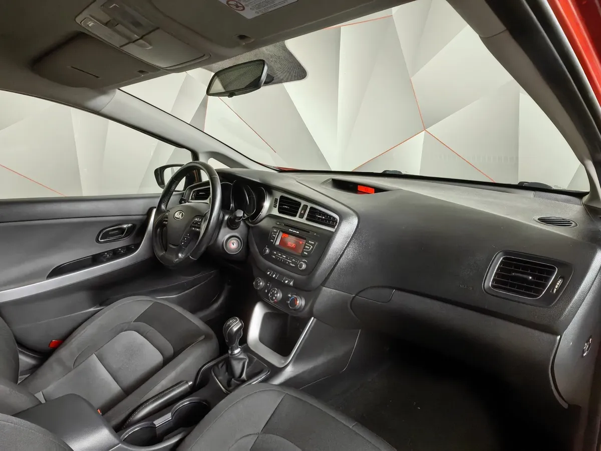 Kia Ceed 1.6 MT (130 л.с.) Classic Красный в АВИЛОН. Слайд №13