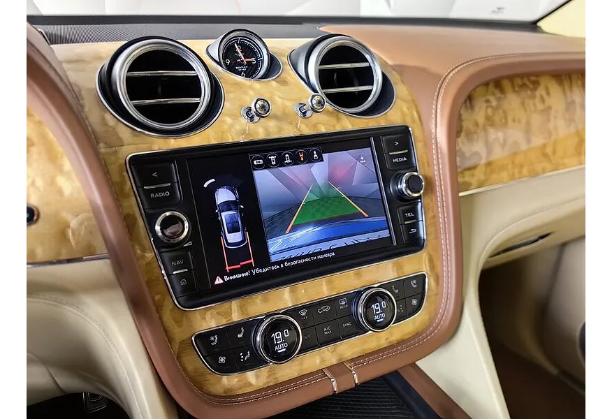 Bentley Bentayga 6.0 AT AWD (608 л.с.) Голубой в АВИЛОН. Слайд №22