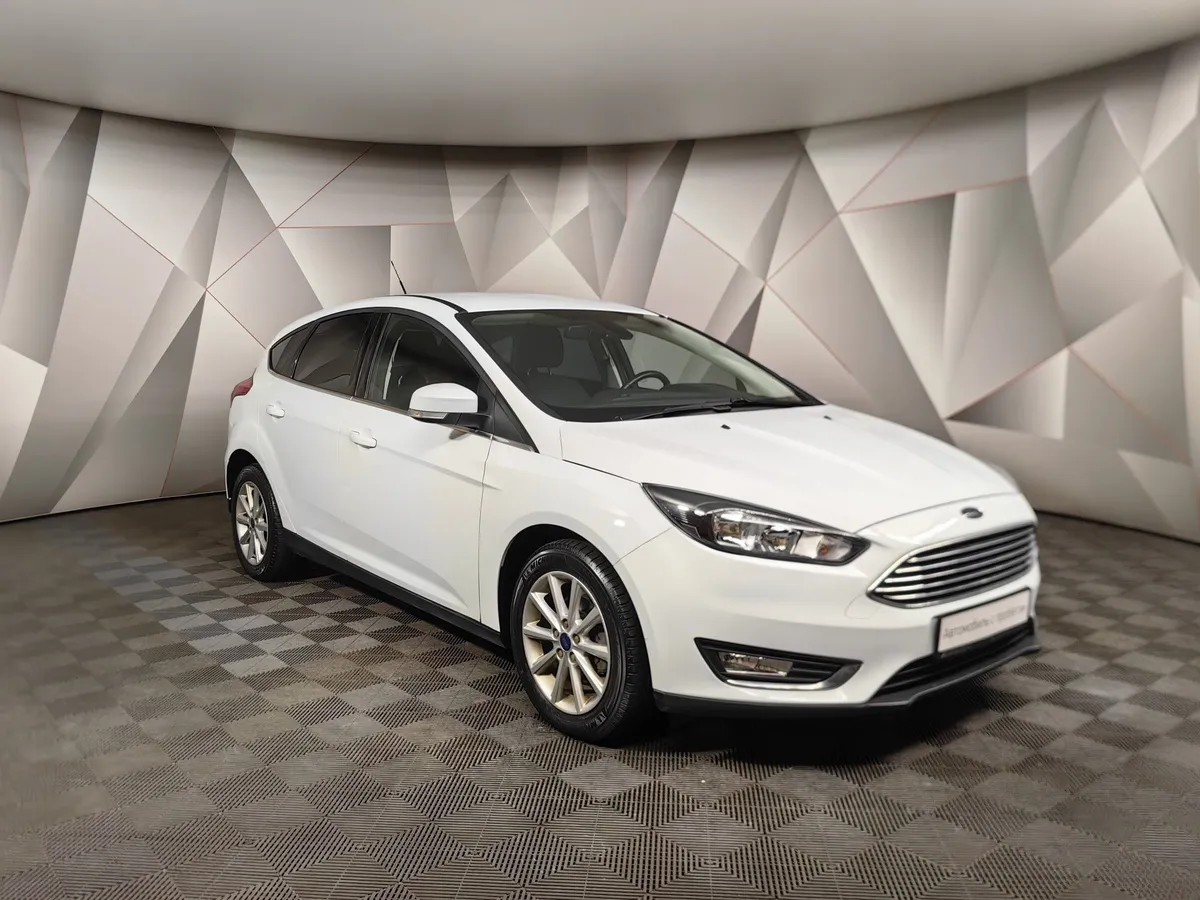 Ford Focus 1.5 EcoBoost AT (150 л.с.) Titanium Белый в АВИЛОН. Слайд №3