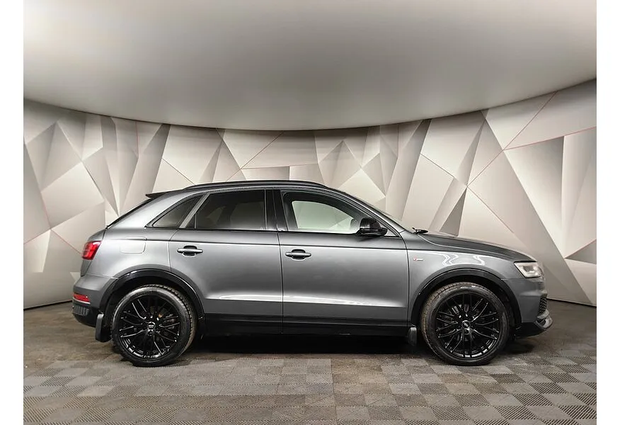 Audi Q3 2.0 TFSI S tronic quattro (180 л.с.) Sport Серый в АВИЛОН. Слайд №6