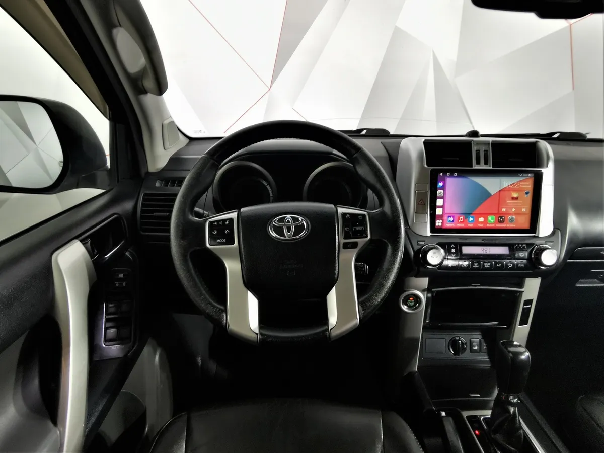 Toyota Land Cruiser Prado 4.0 AT 4WD (282 л.с.) Серебристый в АВИЛОН. Слайд №18