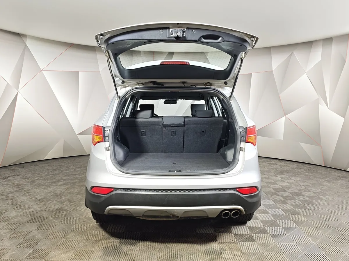 Hyundai Santa Fe 2.4 AT 4WD (175 л.с.) Comfort Серебристый в АВИЛОН. Слайд №12