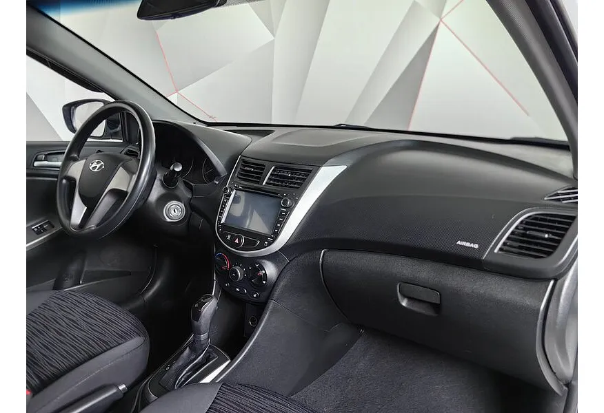 Hyundai Solaris 1.6 AT (123 л.с.) Active Белый в АВИЛОН. Слайд №12