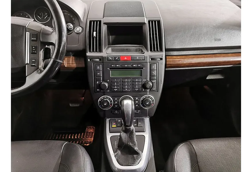 Land Rover Freelander 2.2 TD4 AT (150 л.с.) S Серый в АВИЛОН. Слайд №15