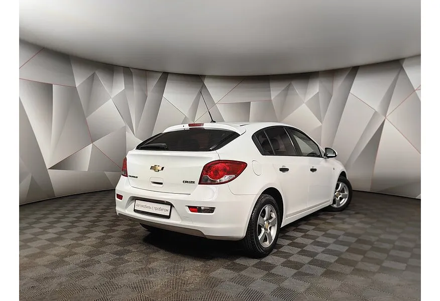 Chevrolet Cruze 1.6 AT (109 л.с.) Белый в АВИЛОН. Слайд №2 Chevrolet Cruze 1.6 AT (109 л.с.) Белый в АВИЛОН. Слайд №2