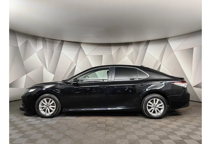 Toyota Camry 2.0 AT (150 л.с.) Черный в АВИЛОН. Слайд №5