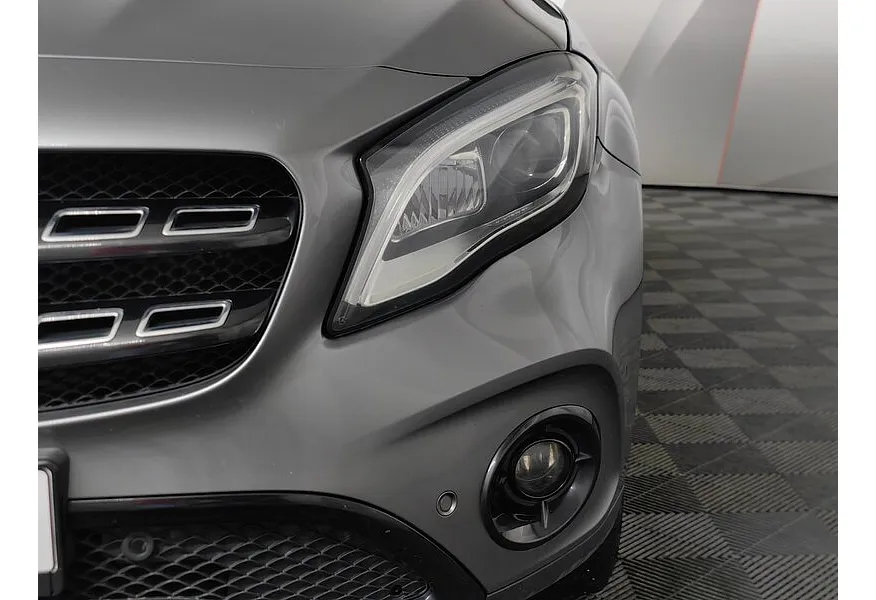 Mercedes-Benz GLA 200 7G-DCT (150 л.с.) Особая серия Серый в АВИЛОН. Слайд №10