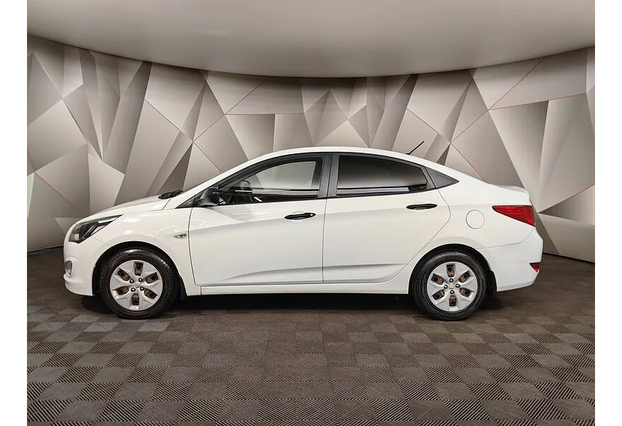 АВИЛОН - Hyundai Solaris 1.4 AT (100 л.с.) Active Plus Белый - slide 2