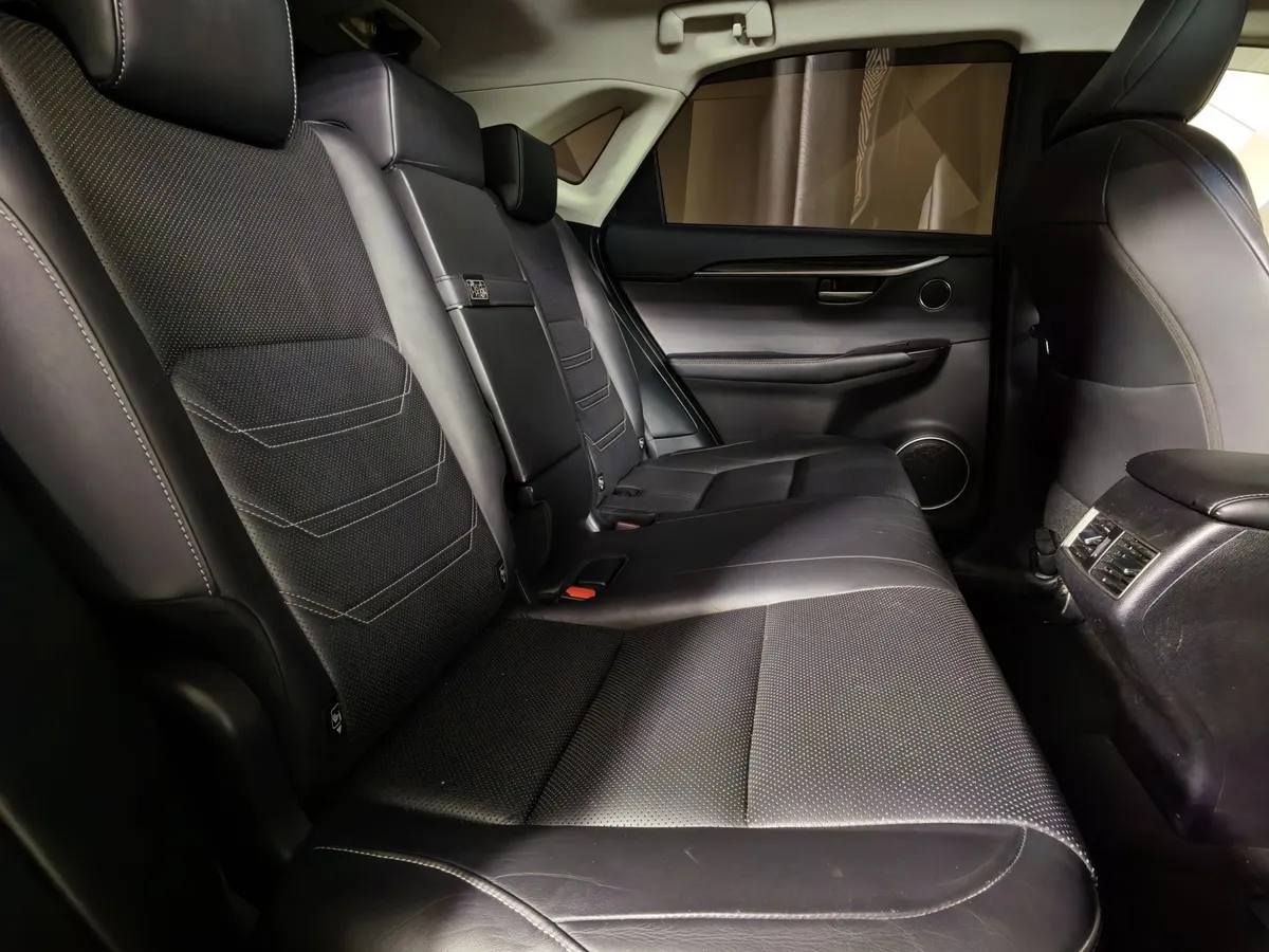 Lexus NX 200t АТ AWD (238 л.с.) Черный в АВИЛОН. Слайд №16