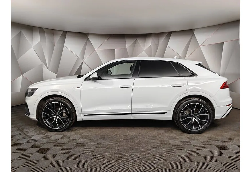 Audi Q8 45 TDI Tiptronic quattro (249 л.с.) Белый в АВИЛОН. Слайд №5