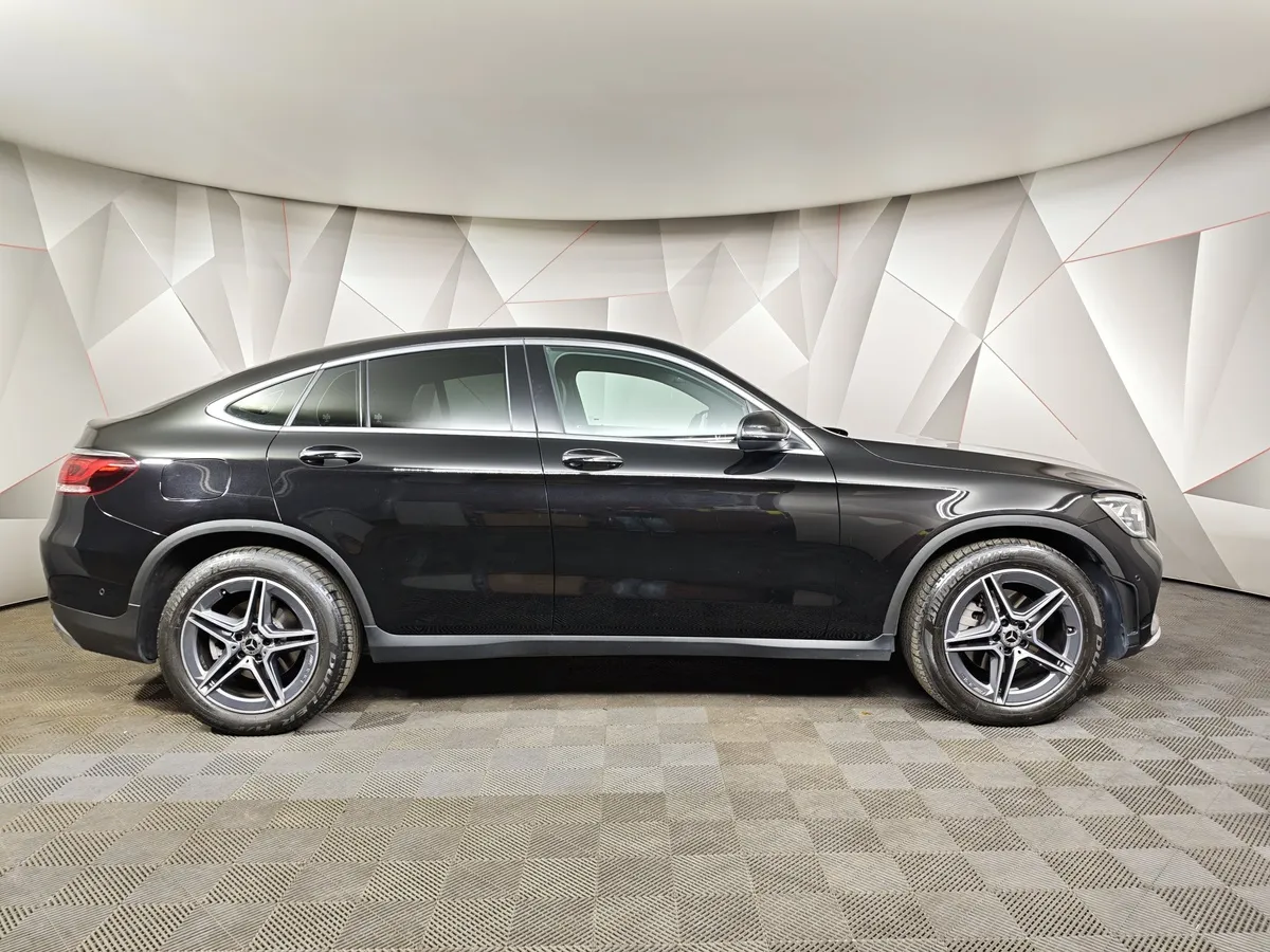 Mercedes-Benz GLC Купе 300 9G-TRONIC 4MATIC (249 л.с.) Sport Черный в АВИЛОН. Слайд №6