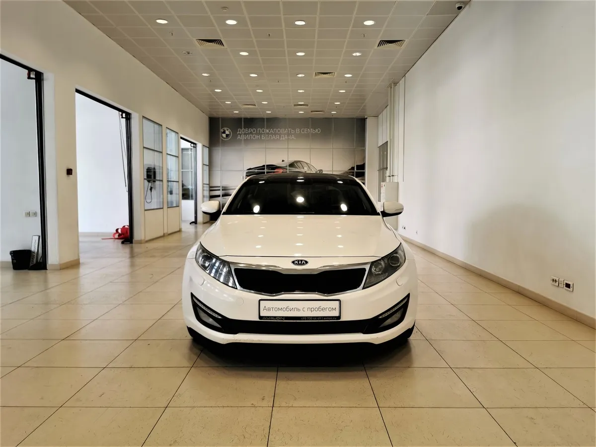 Kia Optima 2.0 AT (150 л.с.) Comfort Белый в АВИЛОН. Слайд №7