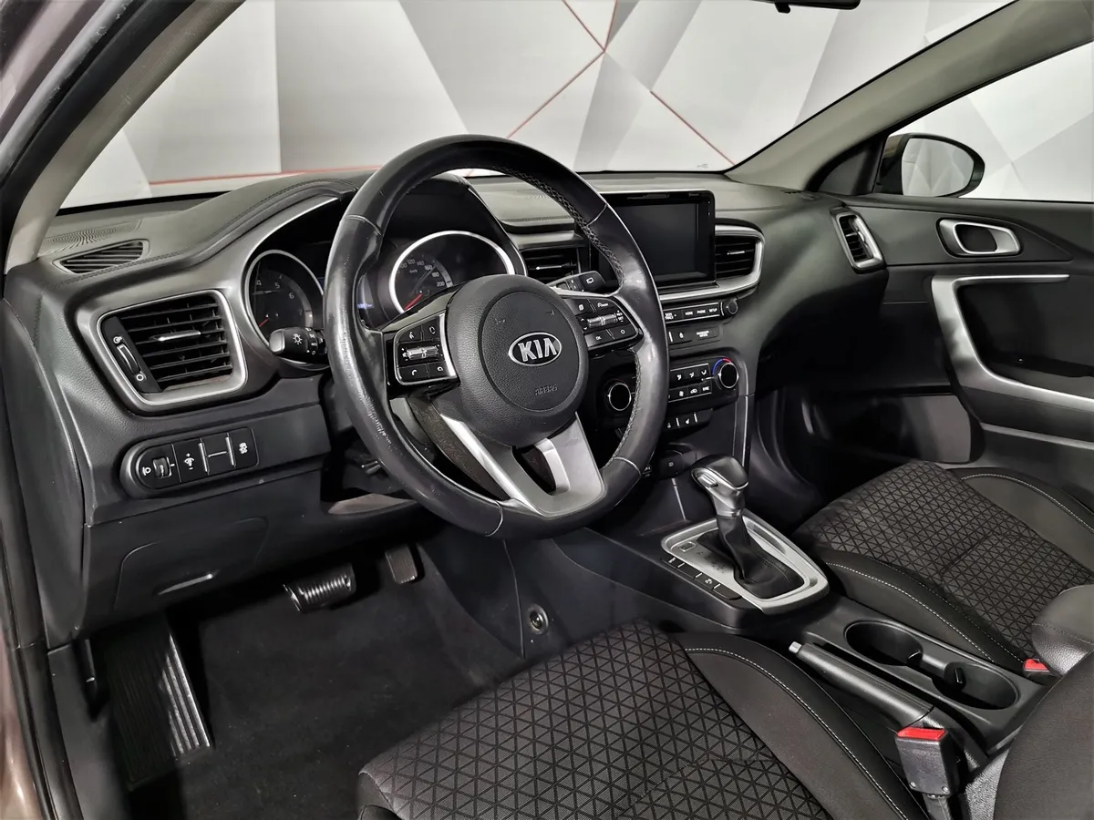 Kia Ceed 1.6 MPI AT (128 л.с.) Luxe Коричневый в АВИЛОН. Слайд №18