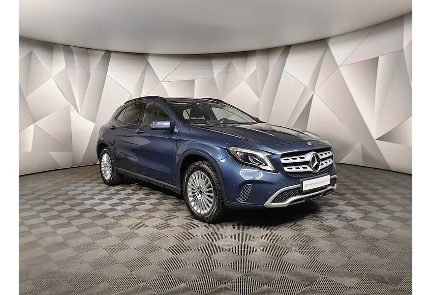 Mercedes-Benz GLA 200 7G-DCT (150 л.с.) Особая серия Синий в АВИЛОН. Слайд №3