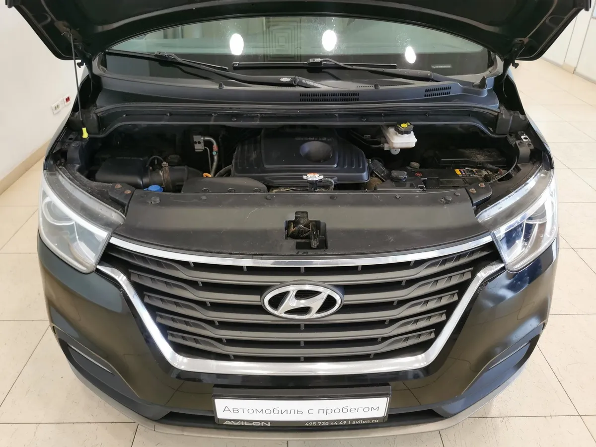 Hyundai H-1 2.5 TD AT (99 л.с.) Черный в АВИЛОН. Слайд №11