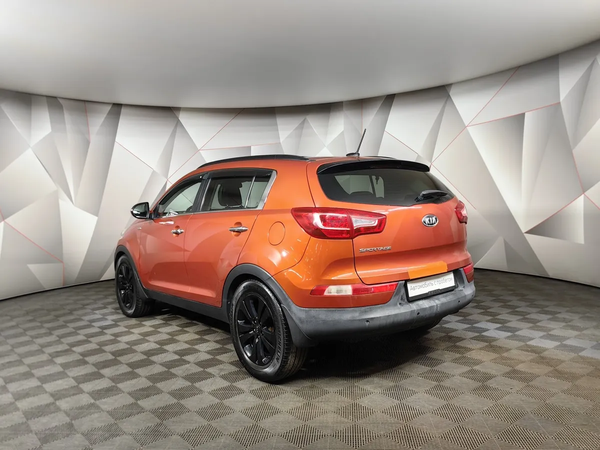 Kia Sportage 2.0 AT AWD (150 л.с.) Оранжевый в АВИЛОН. Слайд №4