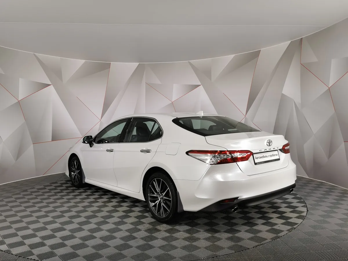 Toyota Camry 3.5 AT (249 л.с.) Белый в АВИЛОН. Слайд №4