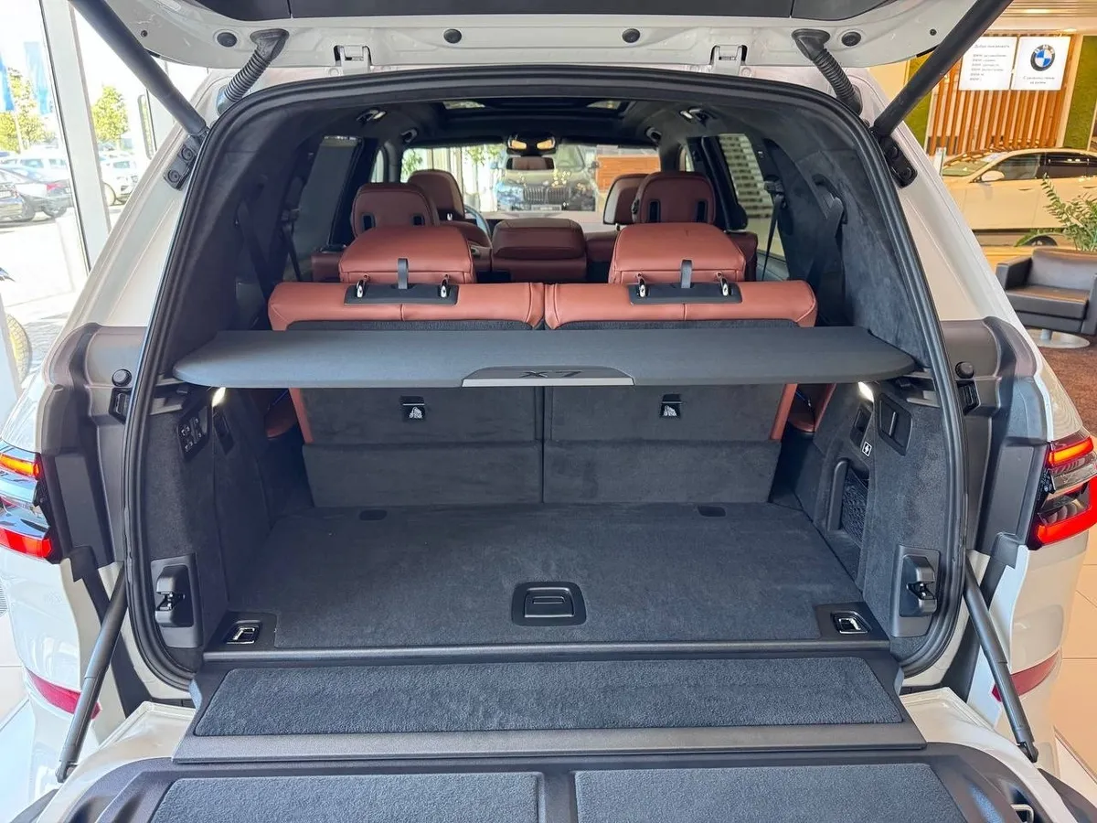 BMW X7 xDrive40i Steptronic (381 л.с.) Белый в АВИЛОН. Слайд №9
