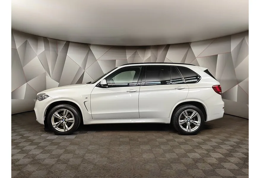 BMW X5 xDrive30d Steptronic (249 л.с.) Белый в АВИЛОН. Слайд №2