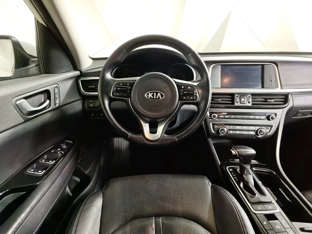 Kia Optima 2.0 AT (150 л.с.) Белый в АВИЛОН. Слайд №20