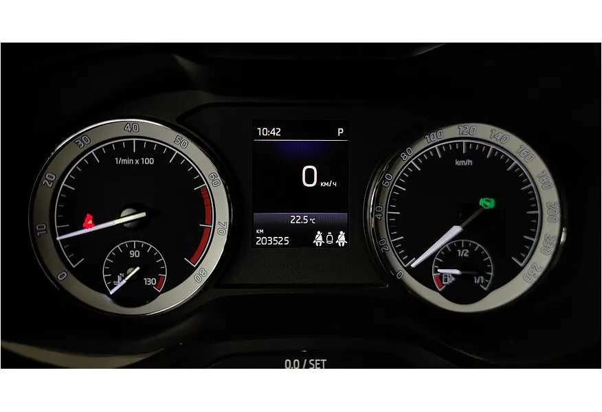 Skoda Kodiaq 1.4 TSI DSG 4X4 (150 л.с.) Белый в АВИЛОН. Слайд №17