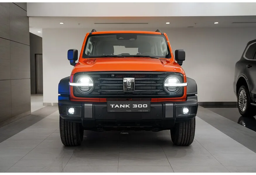 АВИЛОН - TANK 300 2.0T AT 4WD (220 л.с.) City Adventure Оранжевый - slide 1