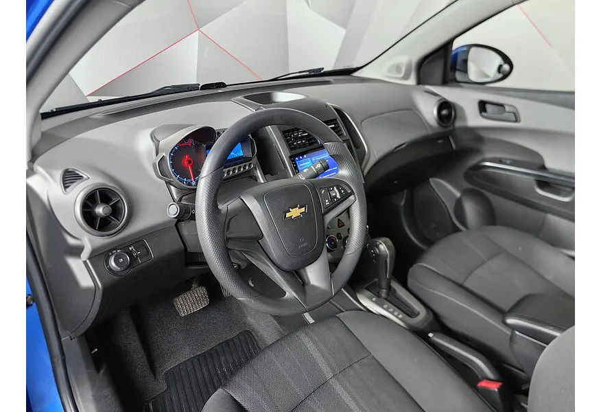 Chevrolet Aveo 1.6 AT (115 л.с.) Синий в АВИЛОН. Слайд №18