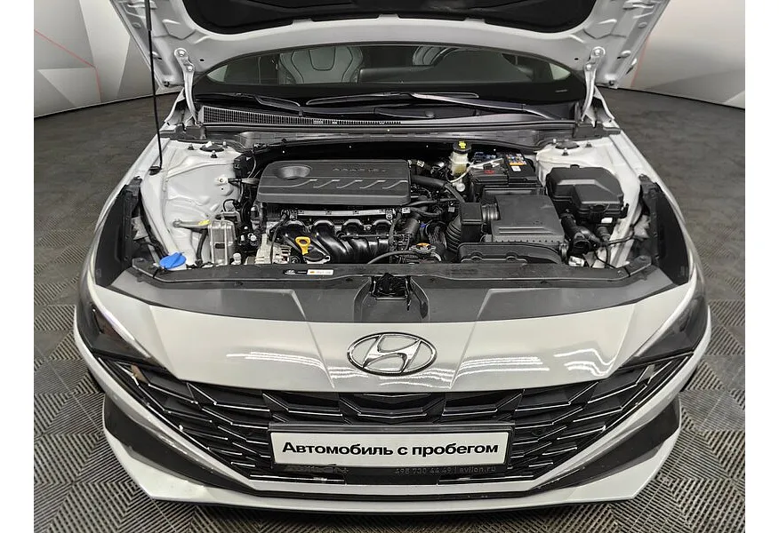 Hyundai Elantra 1.6 AT (128 л.с.) Elegance + Smart Sense Серый в АВИЛОН. Слайд №11