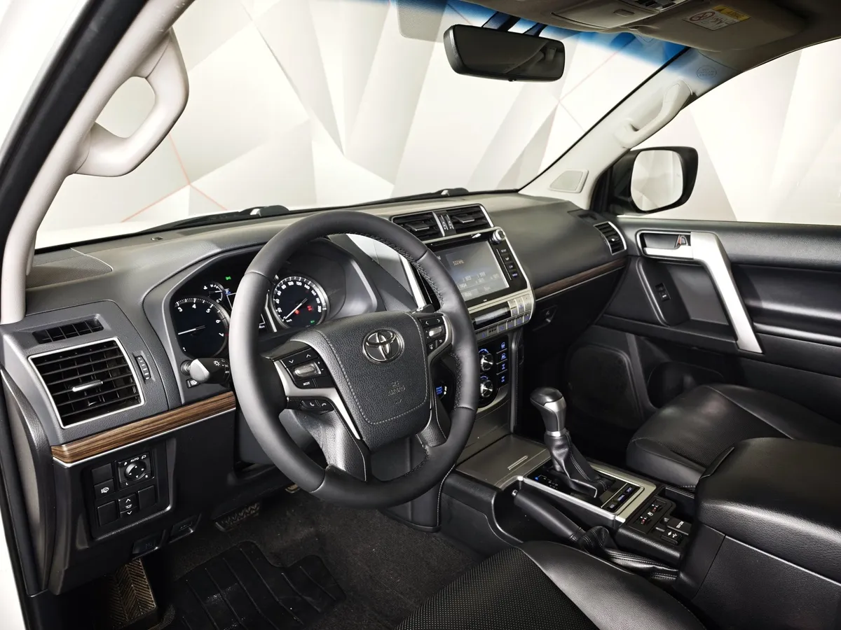 Toyota Land Cruiser Prado 4.0 AT AWD (249 л.с.) Белый в АВИЛОН. Слайд №19