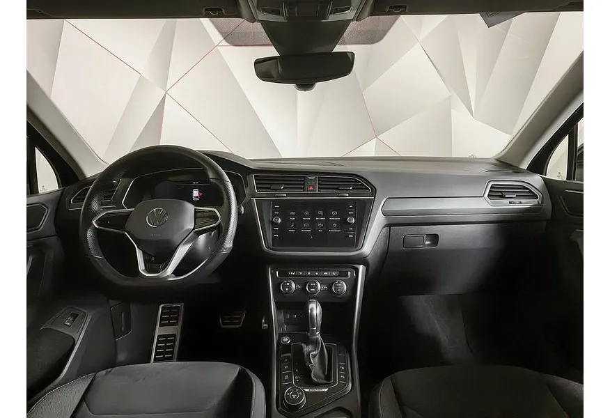 Volkswagen Tiguan 2.0 TDI 4Motion DSG (150 л.с.) Highline Черный в АВИЛОН. Слайд №14
