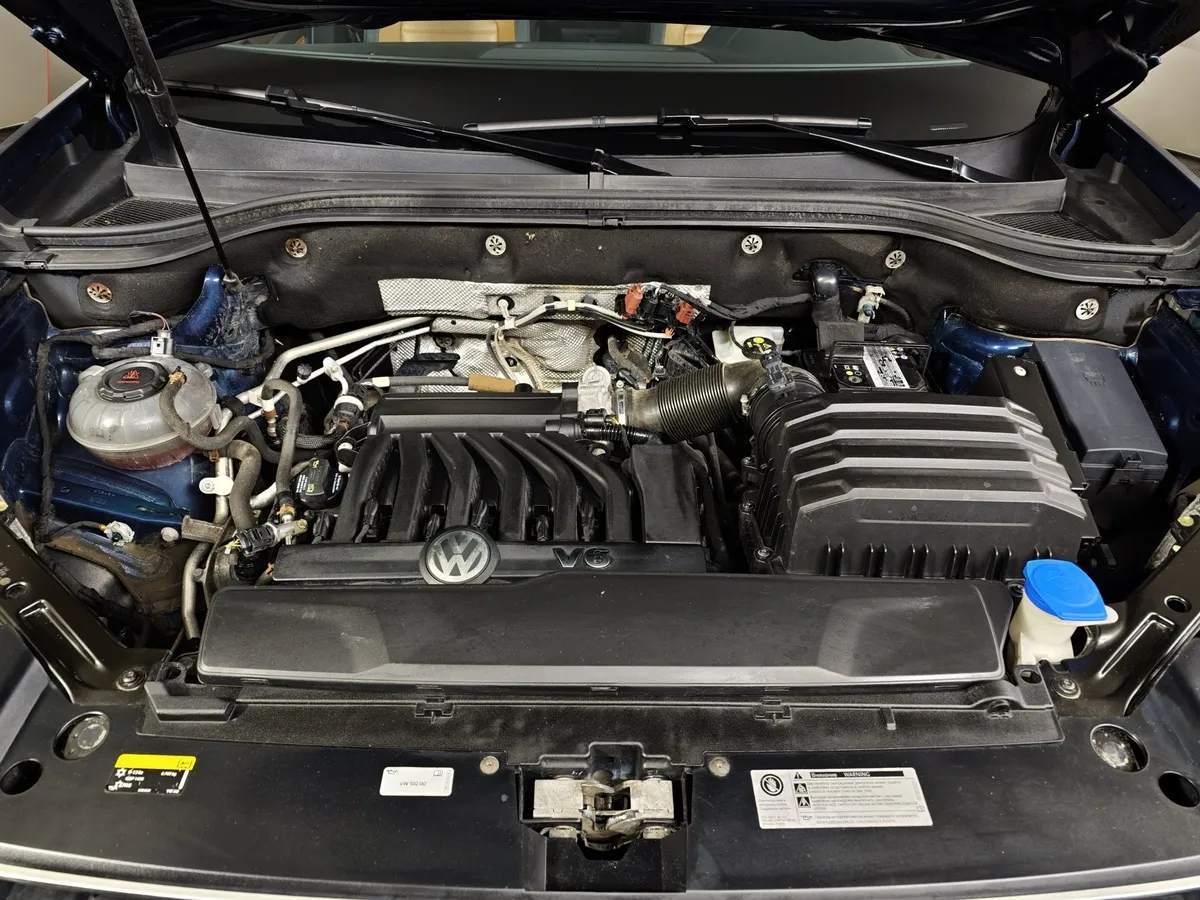 Volkswagen Teramont 3.6 V6 AT 4Motion (280 л.с.) Exclusive Синий в АВИЛОН. Слайд №11