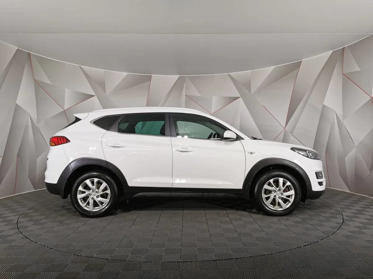 Hyundai Tucson 2.0 (150 л.с.) MPI-6AT-2WD Family Белый в АВИЛОН. Слайд №6
