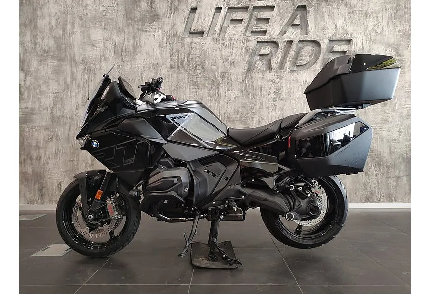 BMW Motorrad R 1300 RT 1300 см³ (145 л.с.) (145) 1300 Черный в АВИЛОН. Слайд №3