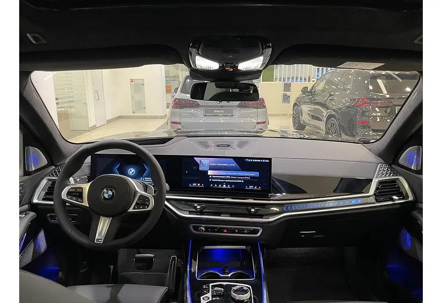 BMW X7 xDrive40i Steptronic (381 л.с.) Черный в АВИЛОН. Слайд №6