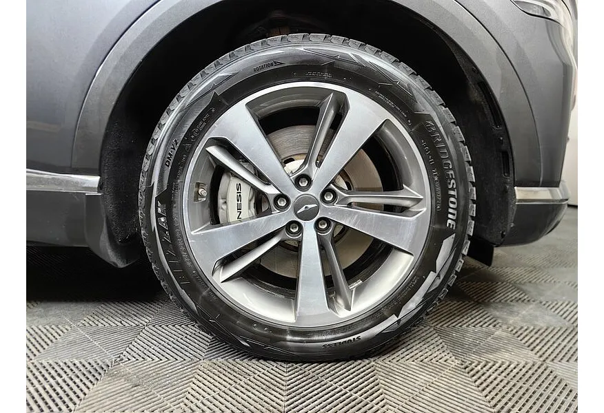 Genesis GV80 3.0D VGT 8AT 4WD (249 л.с.) Executive Серый в АВИЛОН. Слайд №9