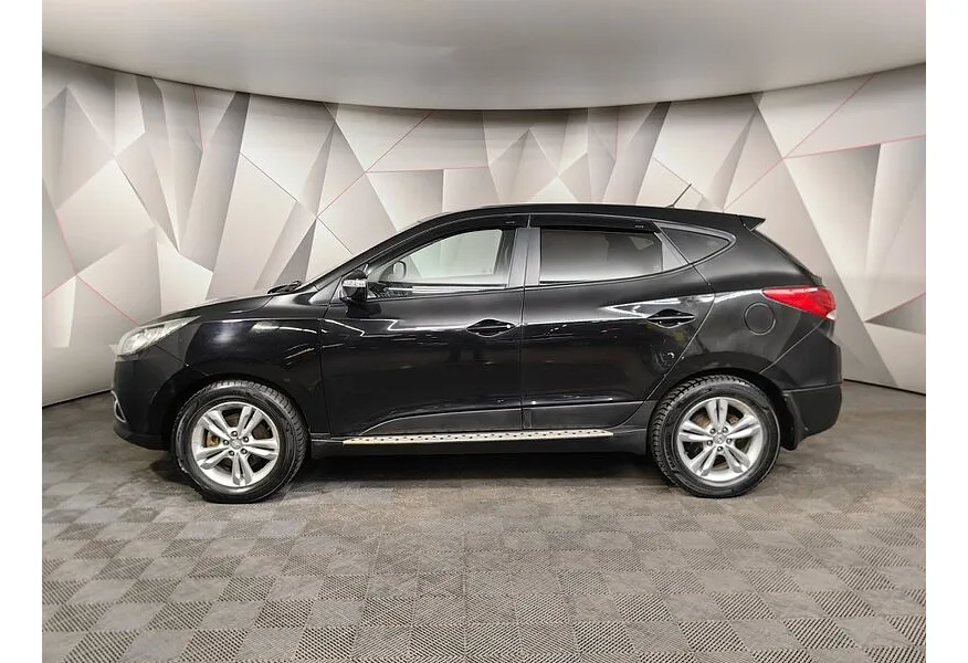 Hyundai ix35 2.0 CRDi AT 4WD (184 л.с.) Comfort Черный в АВИЛОН. Слайд №5