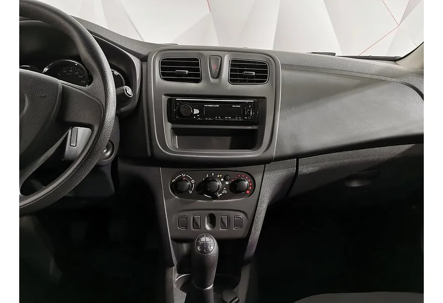 Renault Logan 1.6 MT (82 л.с.) Белый в АВИЛОН. Слайд №15