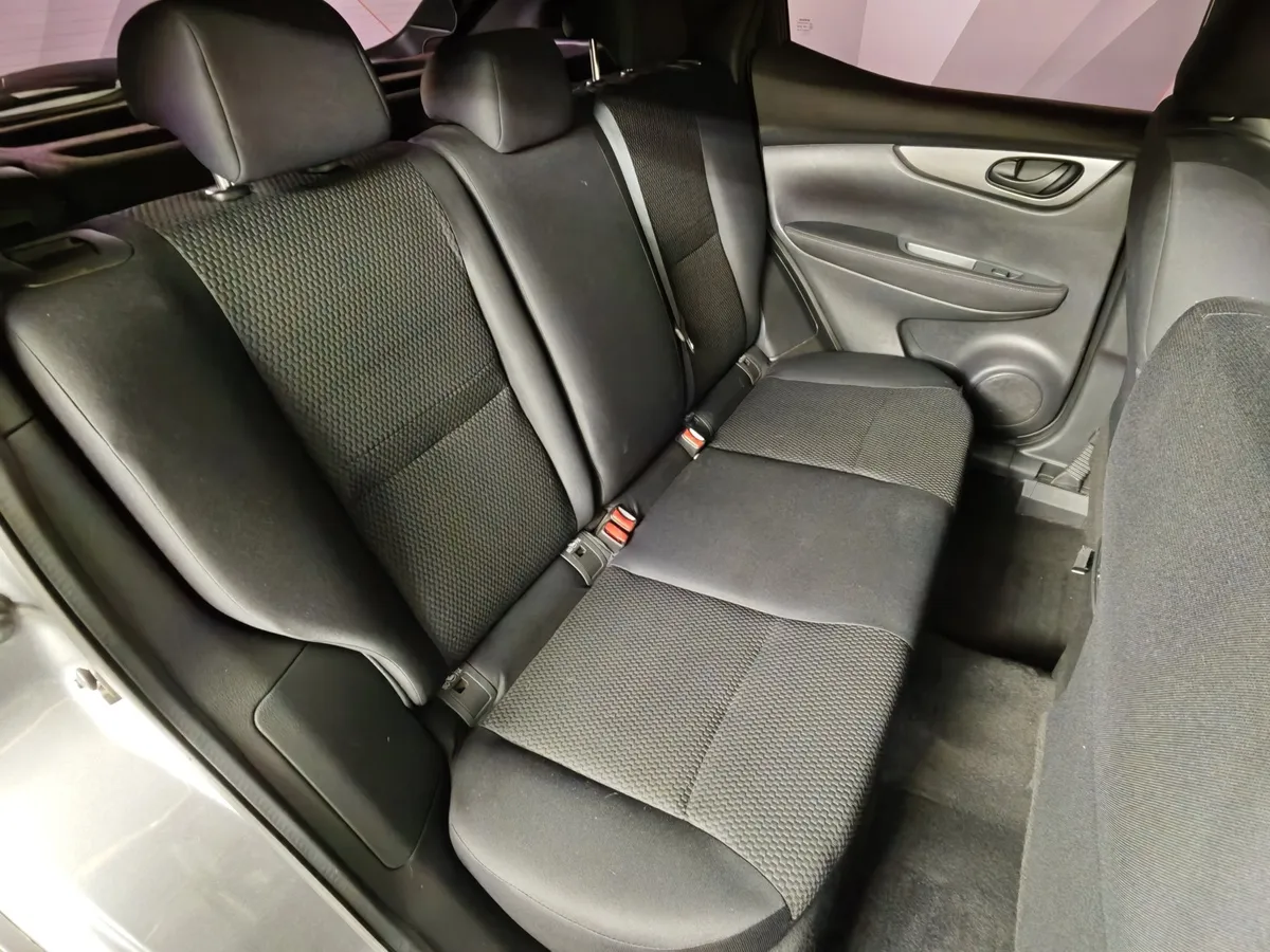 Nissan Qashqai 2.0 CVT (144 л.с.) Серый в АВИЛОН. Слайд №17