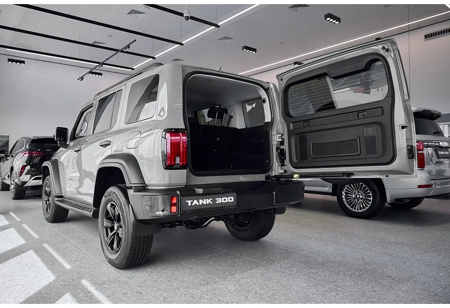 TANK 300 2.0T AT 4WD (220 л.с.) City Premium Серый в АВИЛОН. Слайд №15