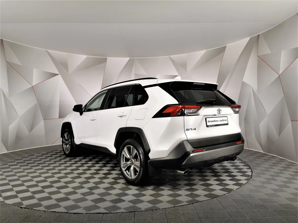 Toyota RAV4 2.0 CVT (149 л.с.) Комфорт Белый в АВИЛОН. Слайд №4