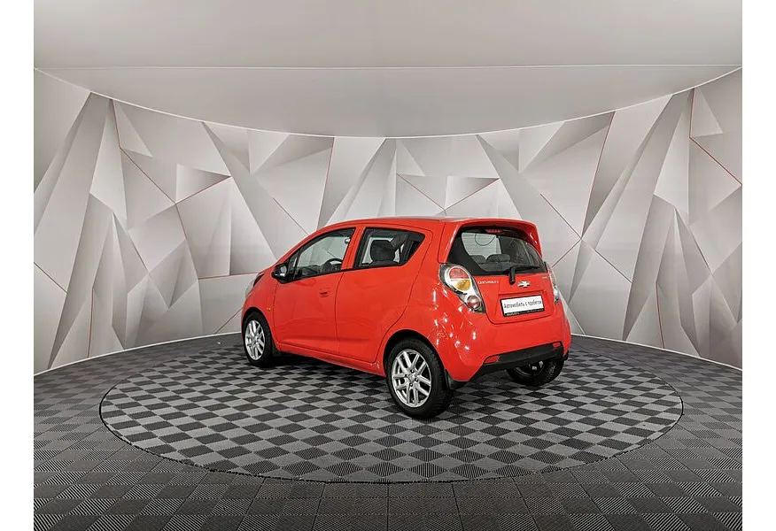 Chevrolet Spark 1.0 AT (68 л.с.) LS Красный в АВИЛОН. Слайд №4 Chevrolet Spark 1.0 AT (68 л.с.) LS Красный в АВИЛОН. Слайд №4