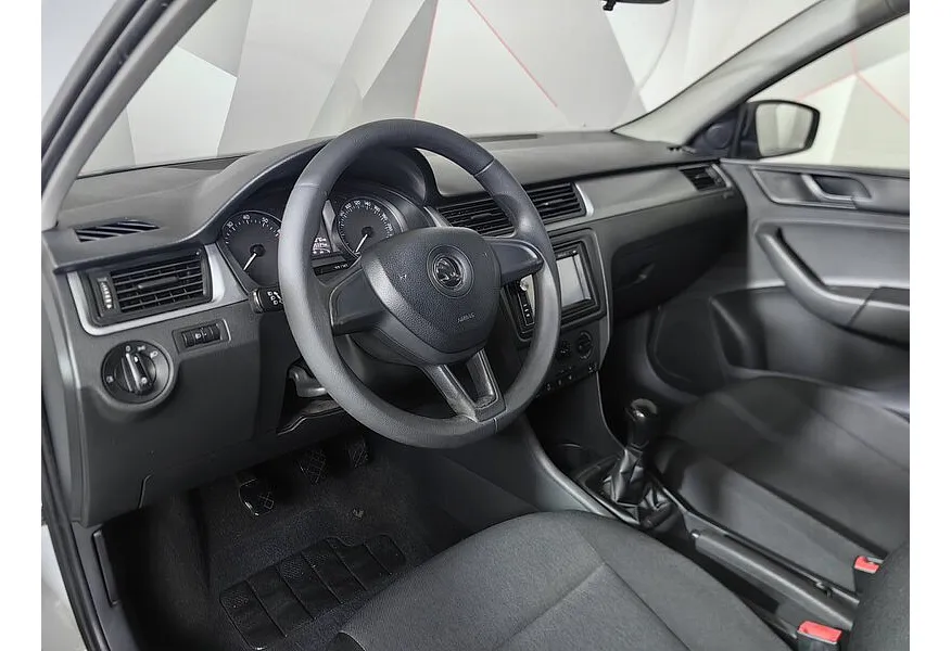 АВИЛОН - Skoda Rapid 1.6 MT (90 л.с.) Белый - slide 8