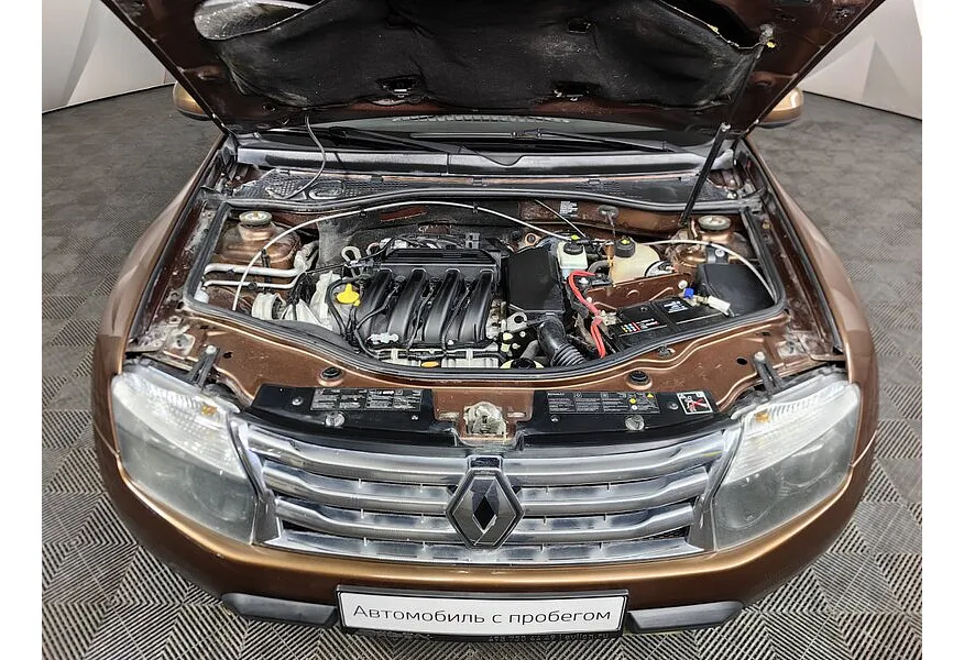 Renault Duster 1.6 MT 4x4 (114 л.с.) Коричневый в АВИЛОН. Слайд №10