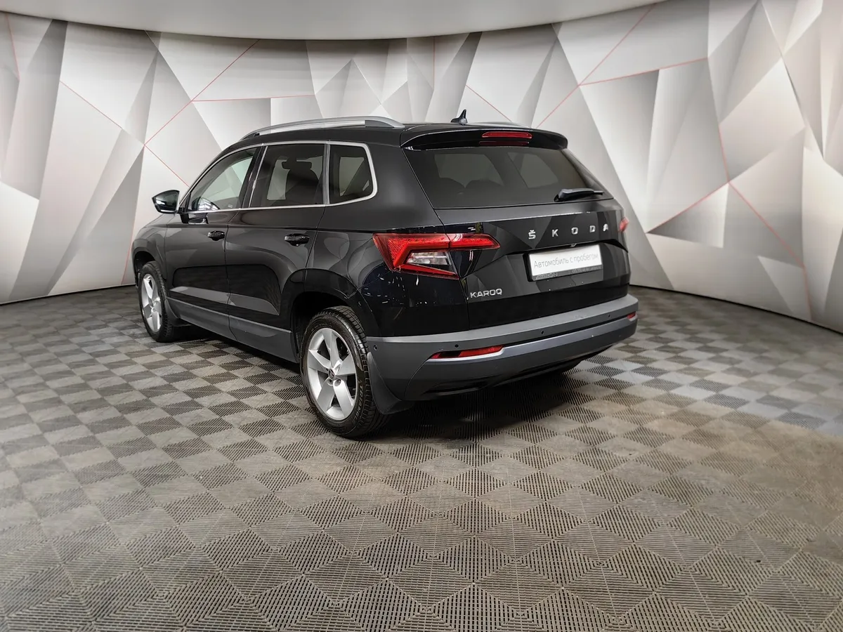 Skoda Karoq 1.4 AT FWD (150 л.с.) Ambition Черный в АВИЛОН. Слайд №4