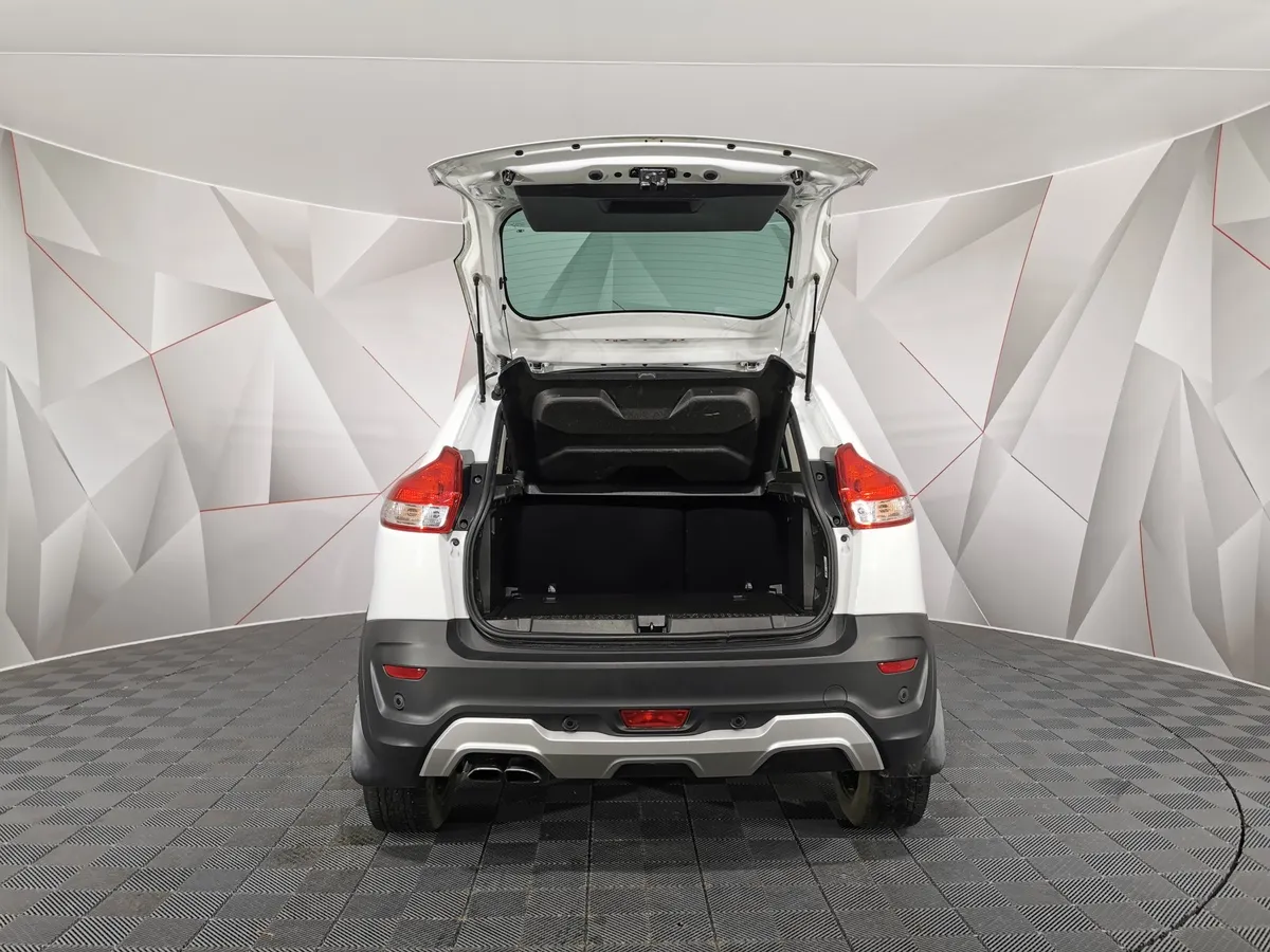 ВАЗ (Lada) XRAY Cross 1.6 CVT (113 л.с.) Белый в АВИЛОН. Слайд №11