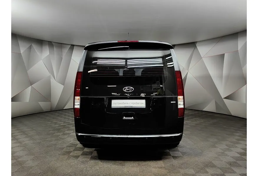Hyundai Staria 2.2 CRDi 8AT 4WD (177 л.с.) 9 мест High-Tech + Электропривод багажника Черный в АВИЛОН. Слайд №8